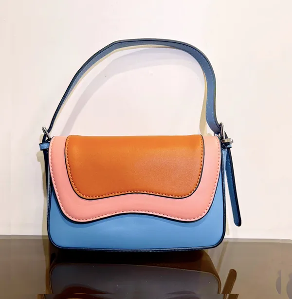 Love_Trio_Sling_Bag